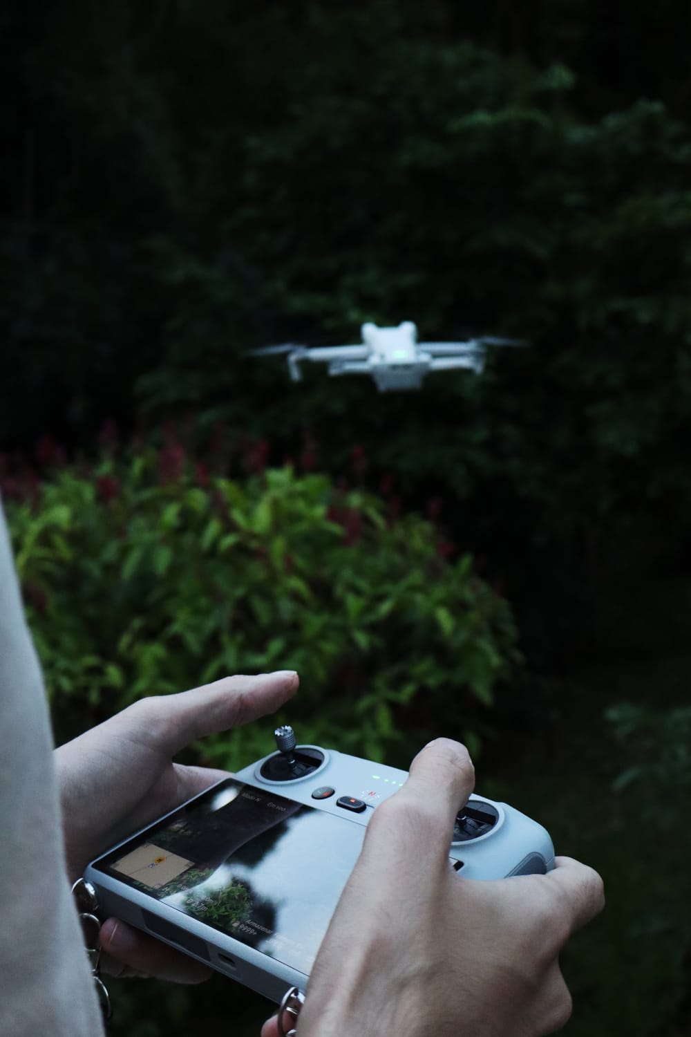 Drone e controle 3